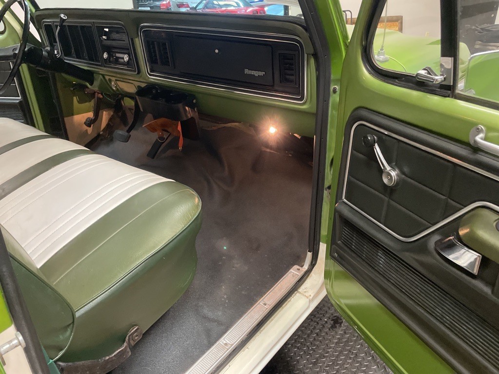 1976 Ford F-100 Image 30