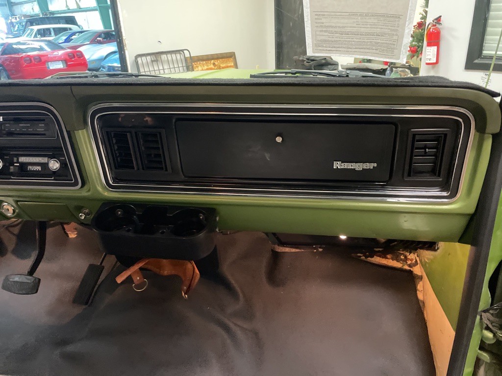 1976 Ford F-100 Image 34