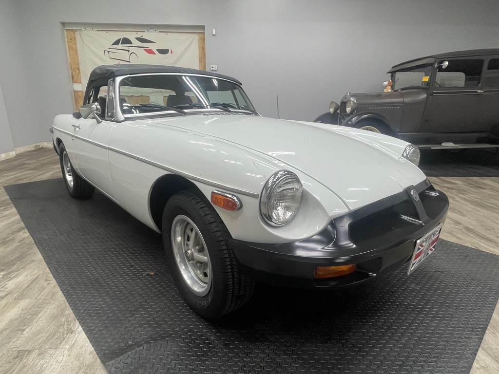 1977 MG MGB Image 6