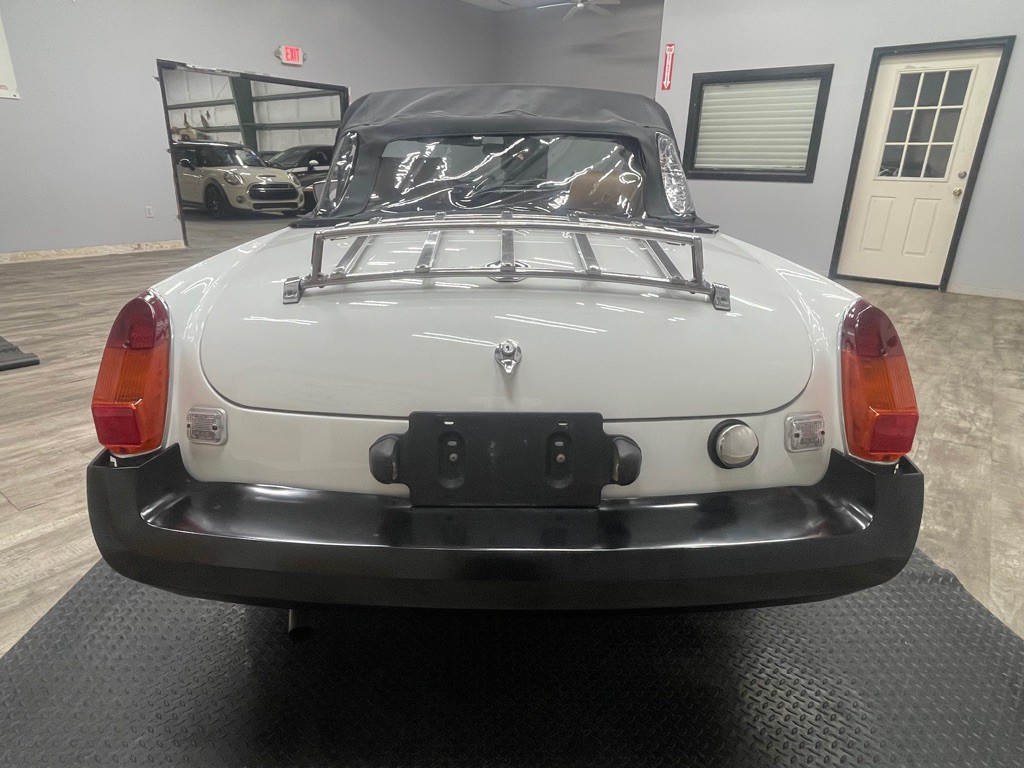 1977 MG MGB Image 8