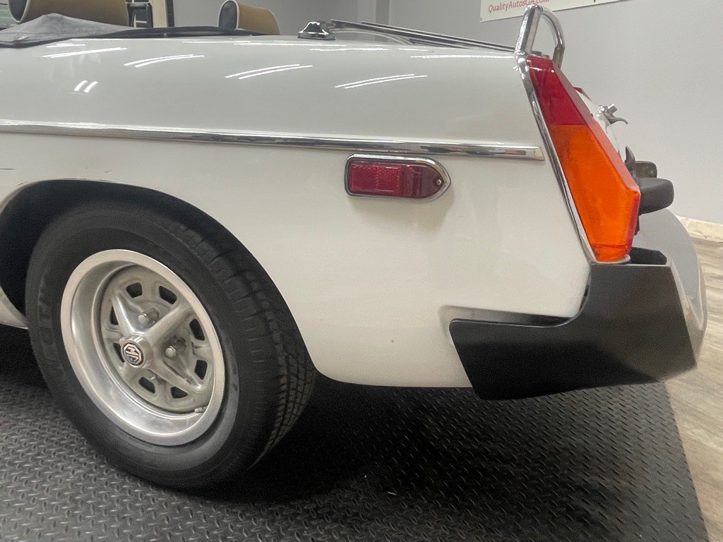 1977 MG MGB Image 17