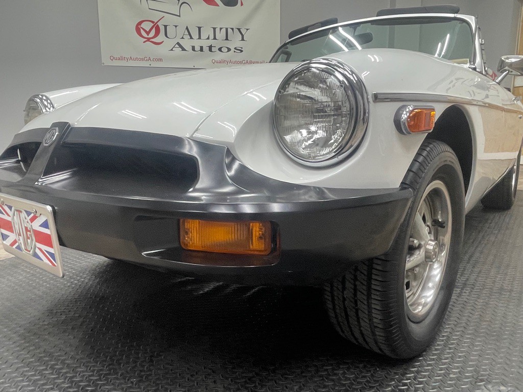 1977 MG MGB Image 18