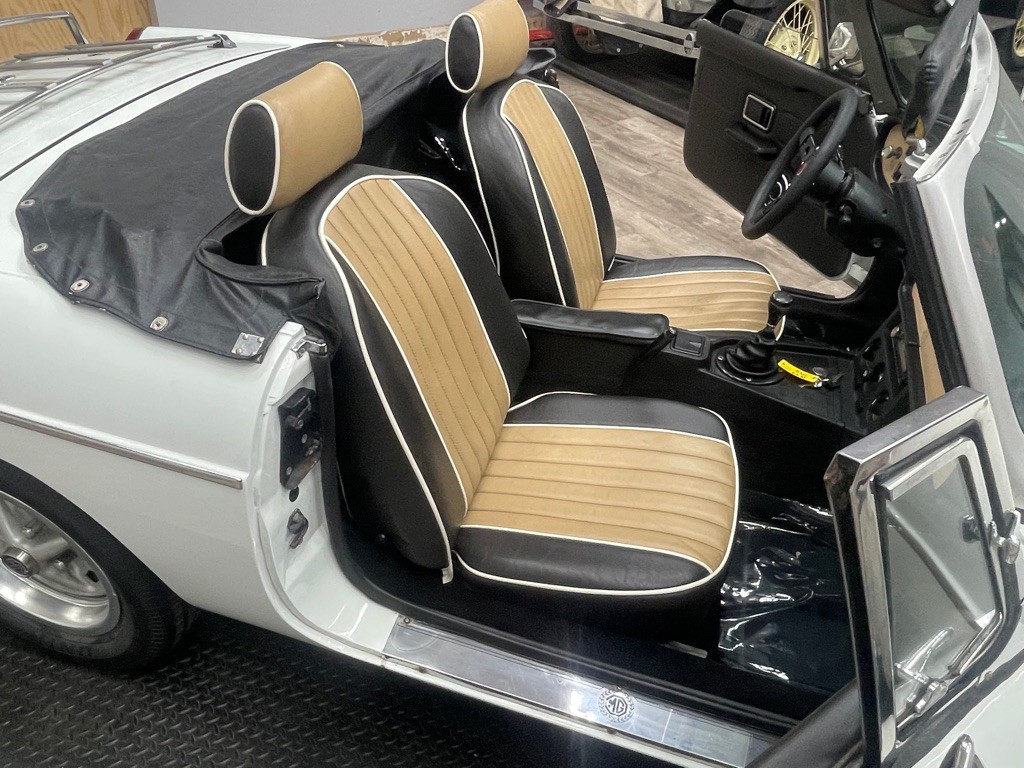 1977 MG MGB Image 26