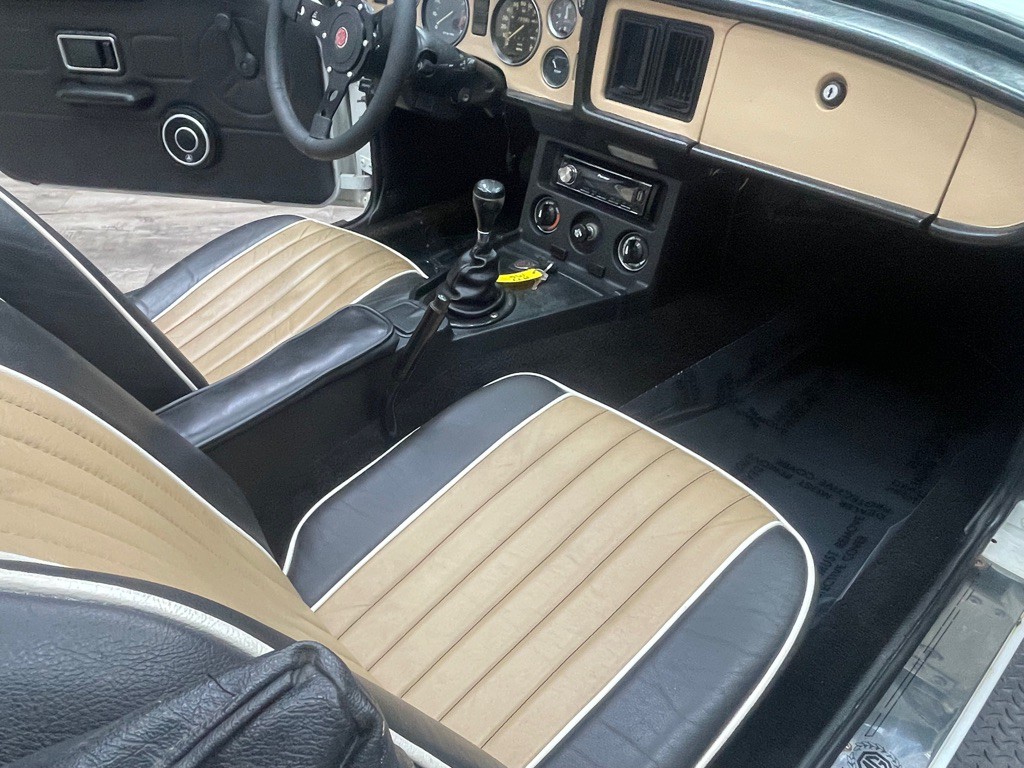 1977 MG MGB Image 27