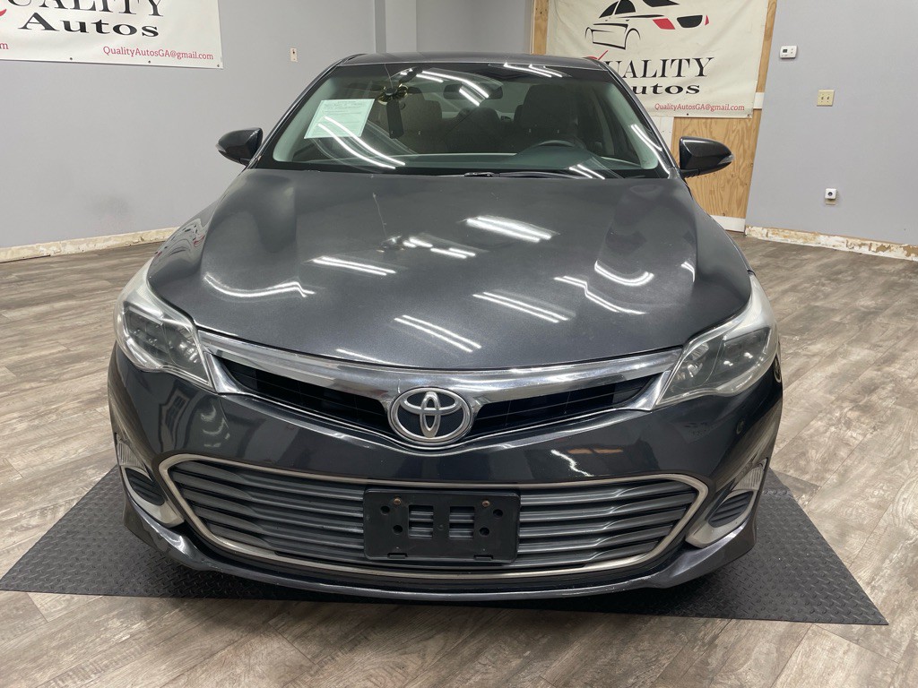 2015 Toyota Avalon Image 2