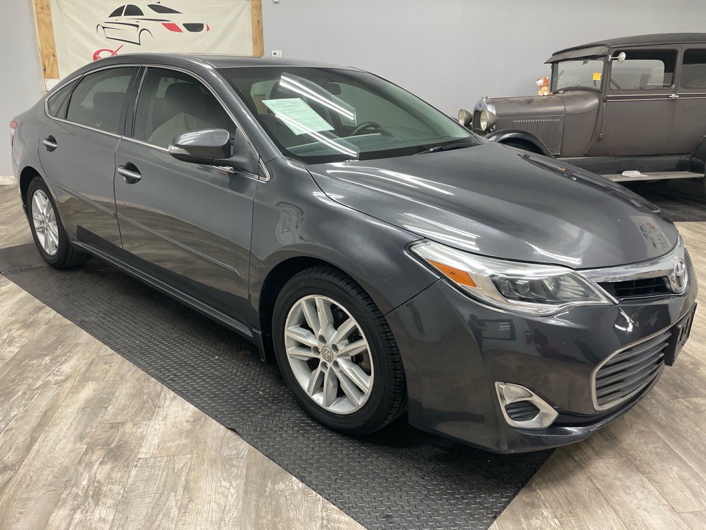 2015 Toyota Avalon Image 3