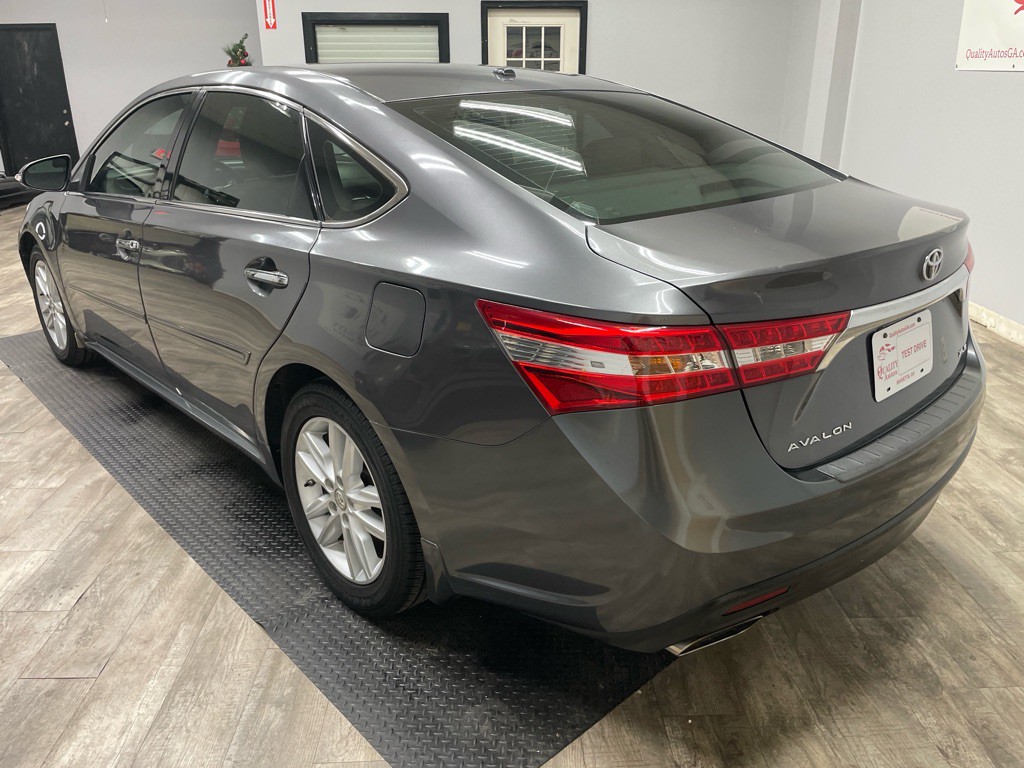 2015 Toyota Avalon Image 5
