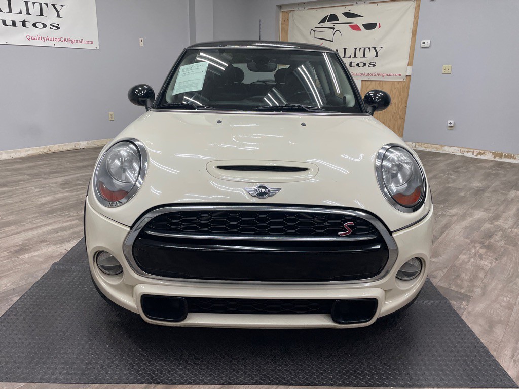 2017 MINI Cooper Image 14
