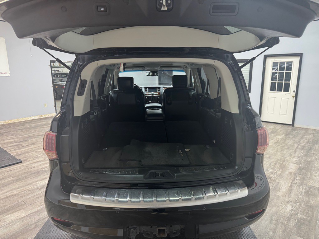 2016 INFINITI QX80 Image 16