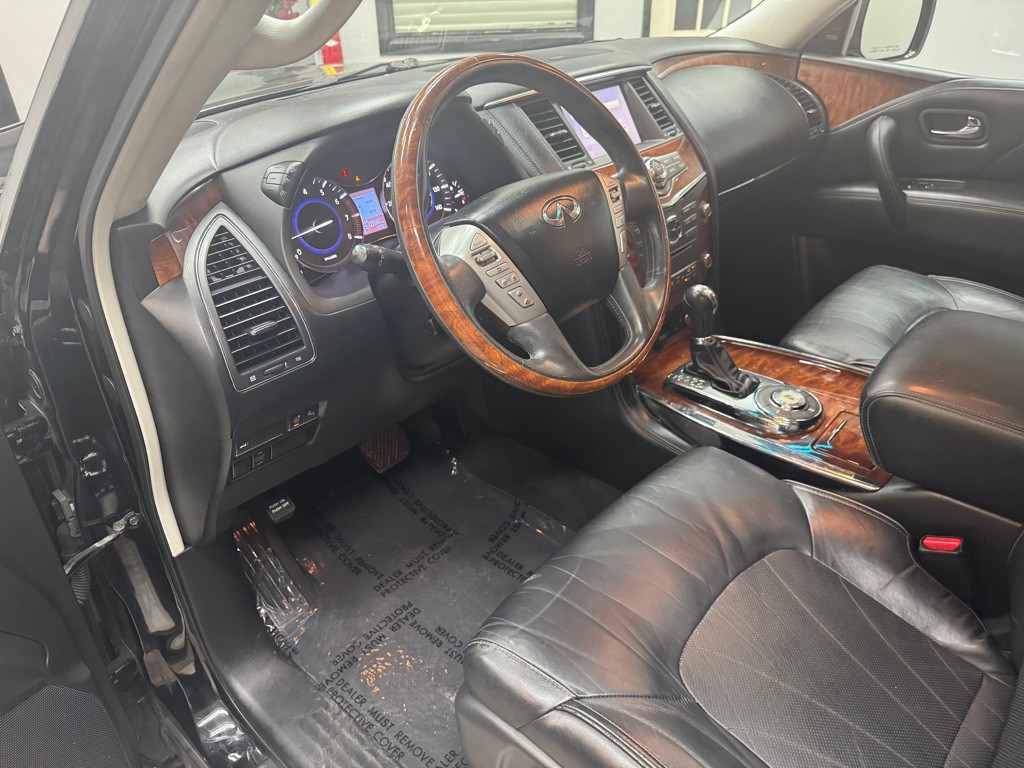 2016 INFINITI QX80 Image 27