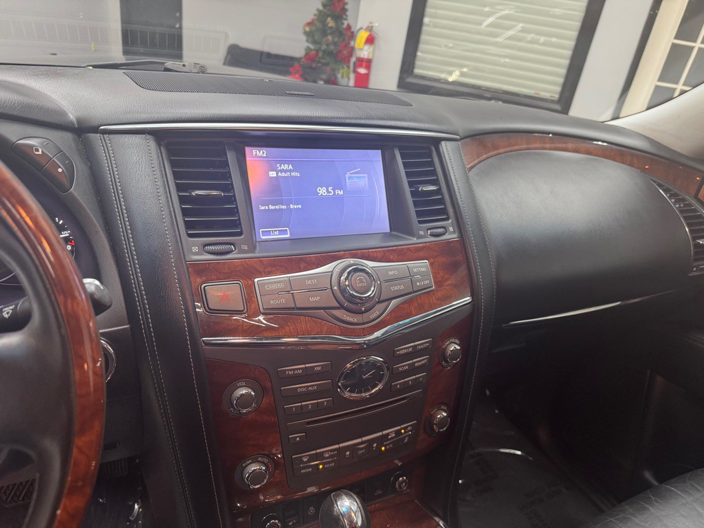 2016 INFINITI QX80 Image 34