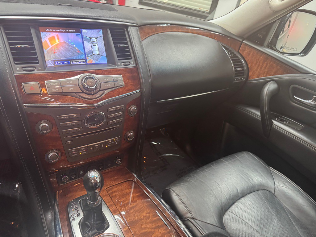 2016 INFINITI QX80 Image 37
