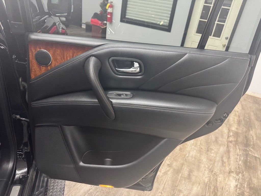 2016 INFINITI QX80 Image 52