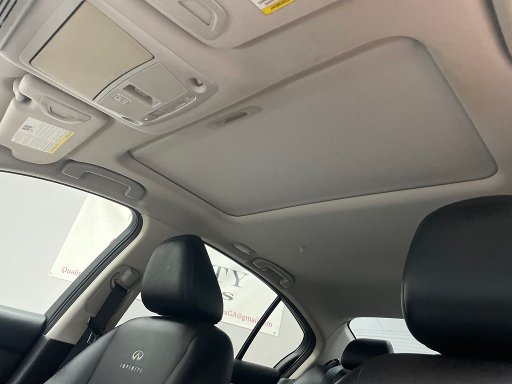 2014 INFINITI Q50 Image 30