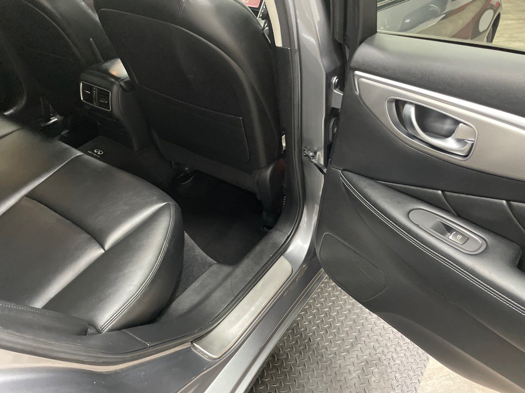 2014 INFINITI Q50 Image 35