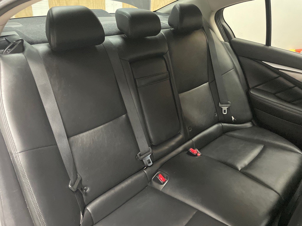 2014 INFINITI Q50 Image 38