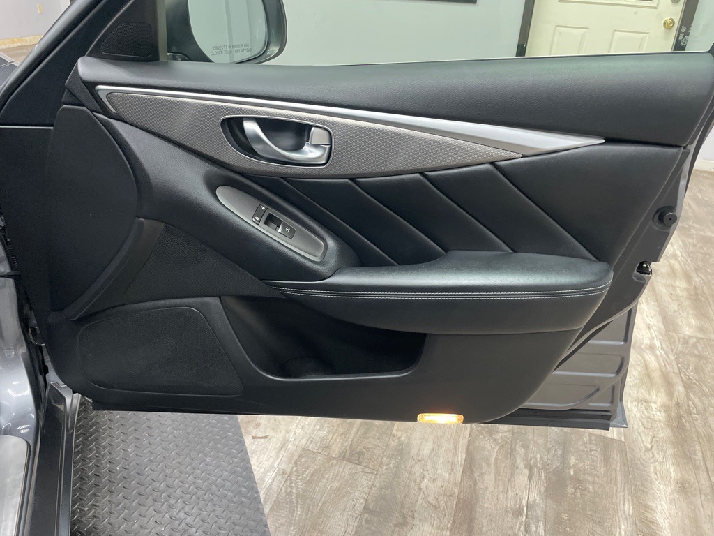 2014 INFINITI Q50 Image 40