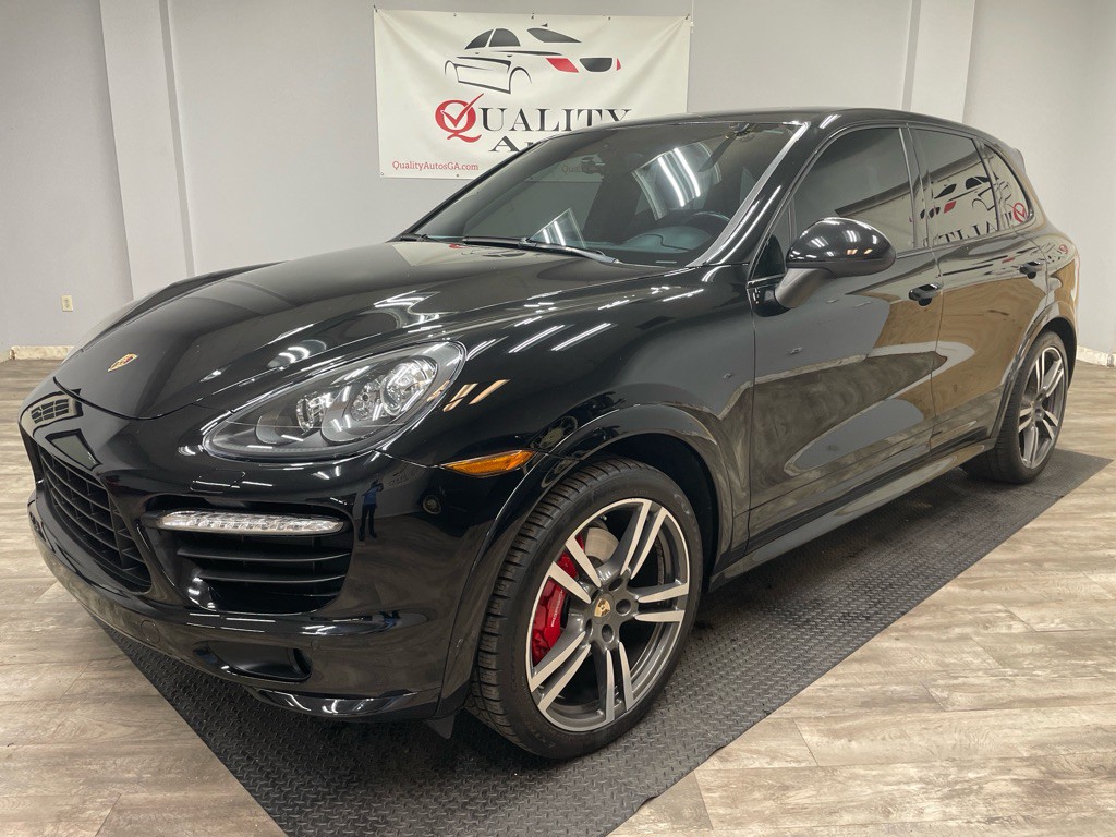 2013 Porsche Cayenne Image 1