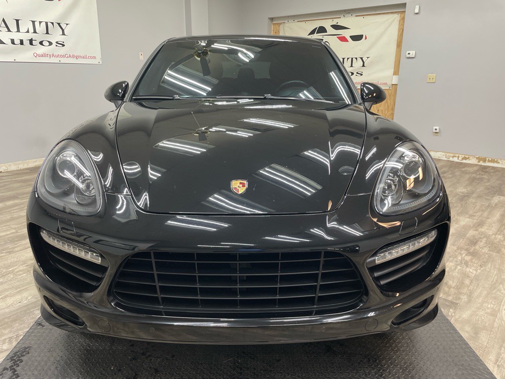 2013 Porsche Cayenne Image 2