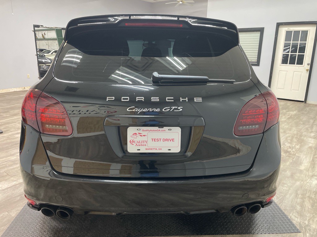 2013 Porsche Cayenne Image 8