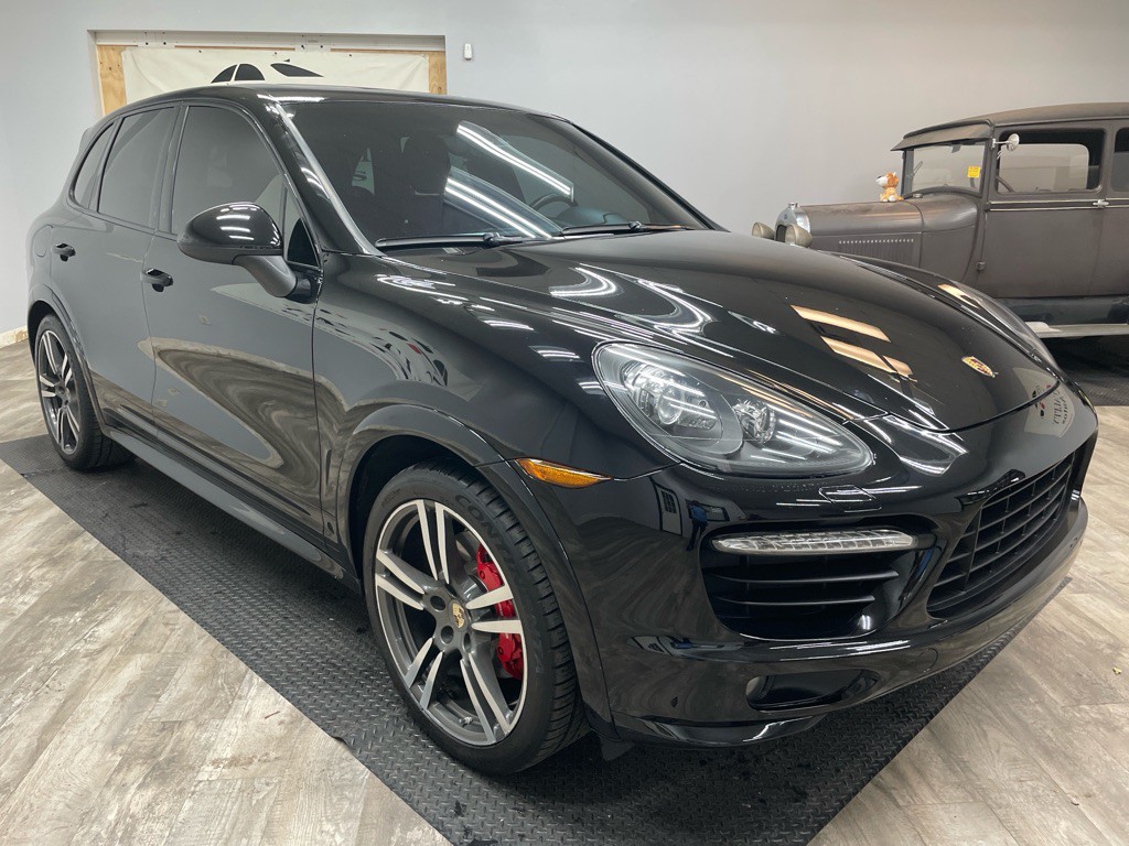 2013 Porsche Cayenne Image 12