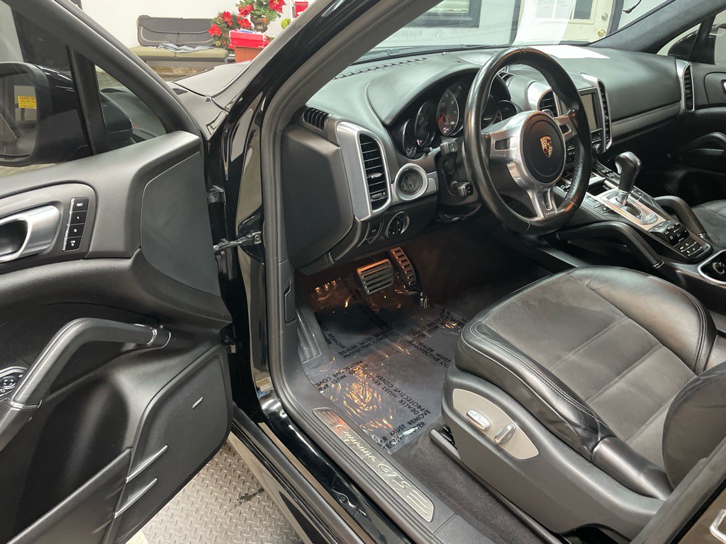 2013 Porsche Cayenne Image 15