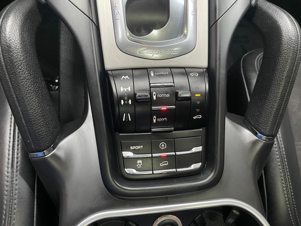 2013 Porsche Cayenne Image 29