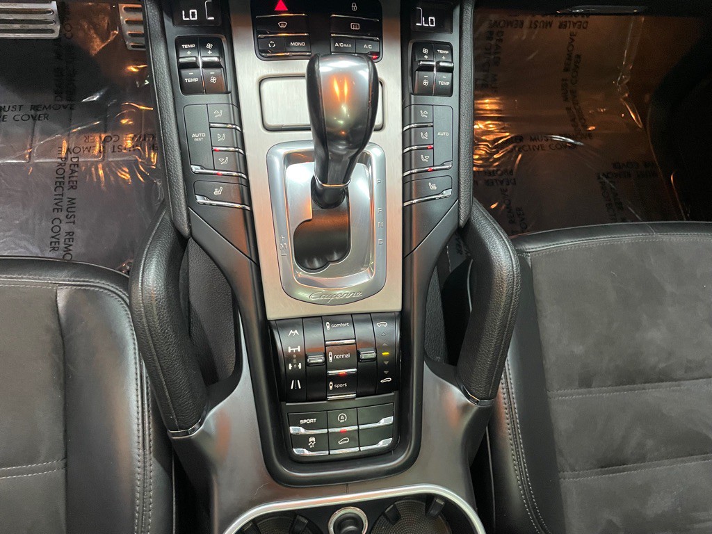 2013 Porsche Cayenne Image 30