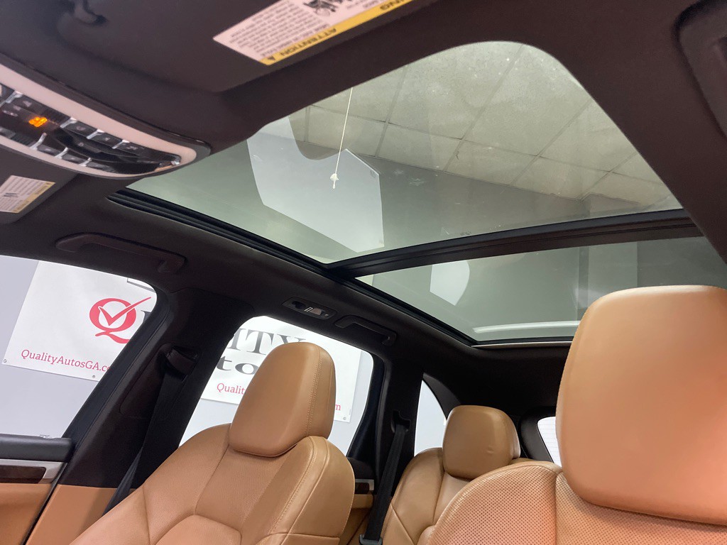 2015 Porsche Cayenne Image 31