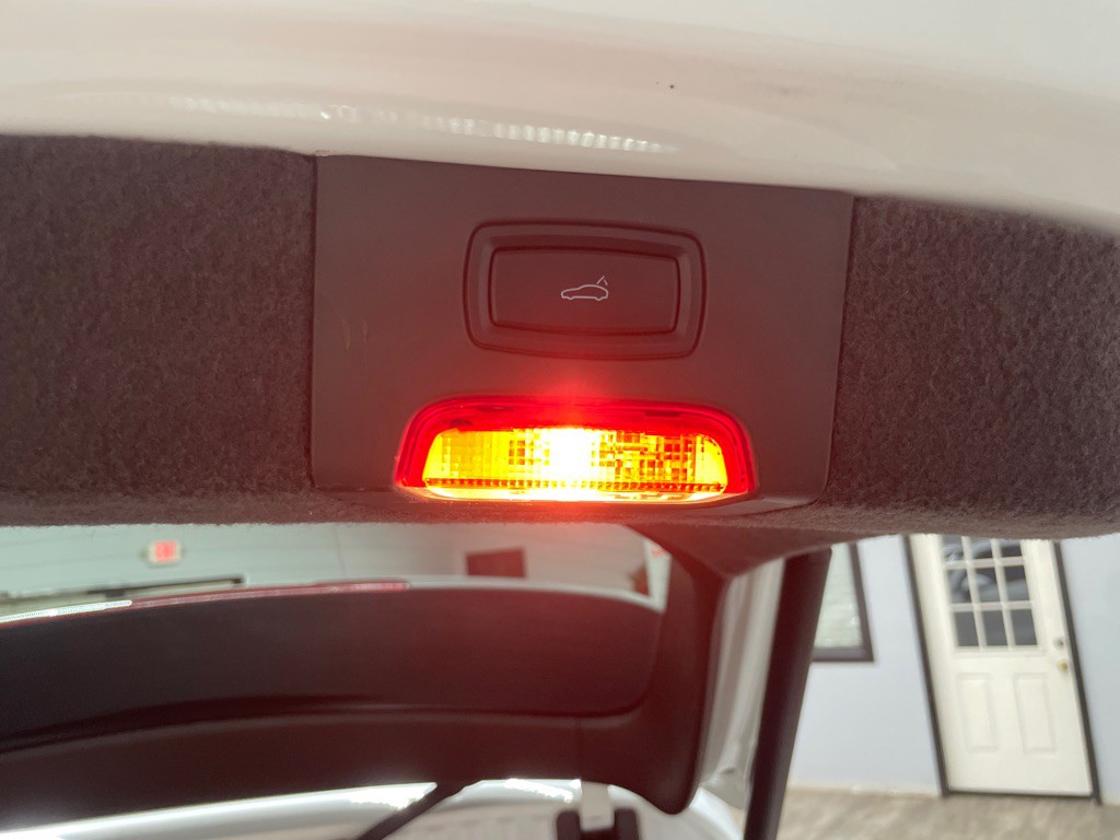 2015 Porsche Cayenne Image 47