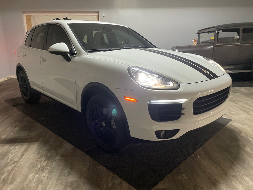 2015 Porsche Cayenne Image 56