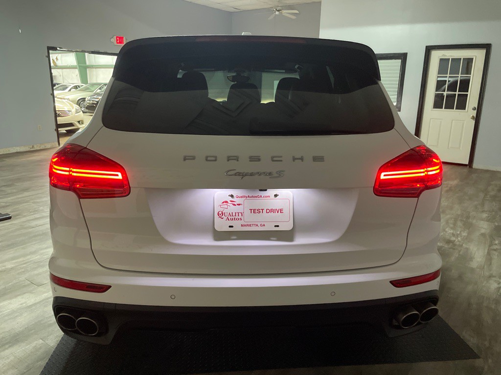 2015 Porsche Cayenne Image 62