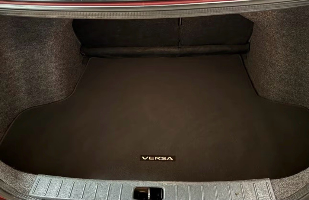 2016 Nissan Versa Image 17