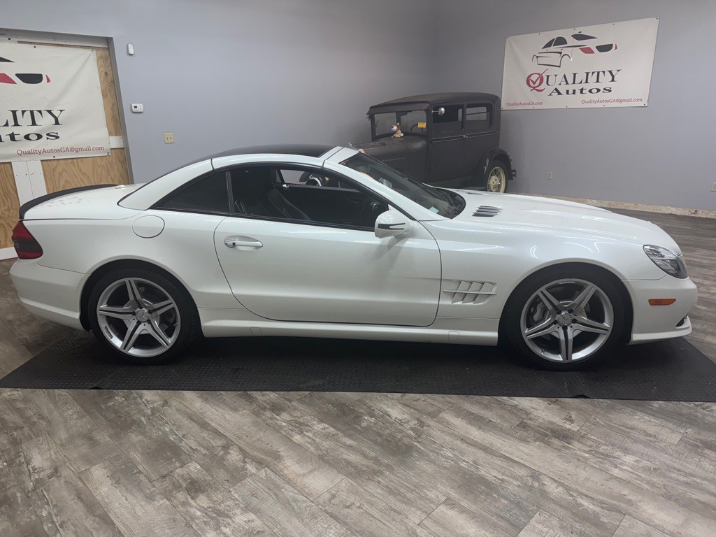 2009 Mercedes-Benz SL-Class Image 8