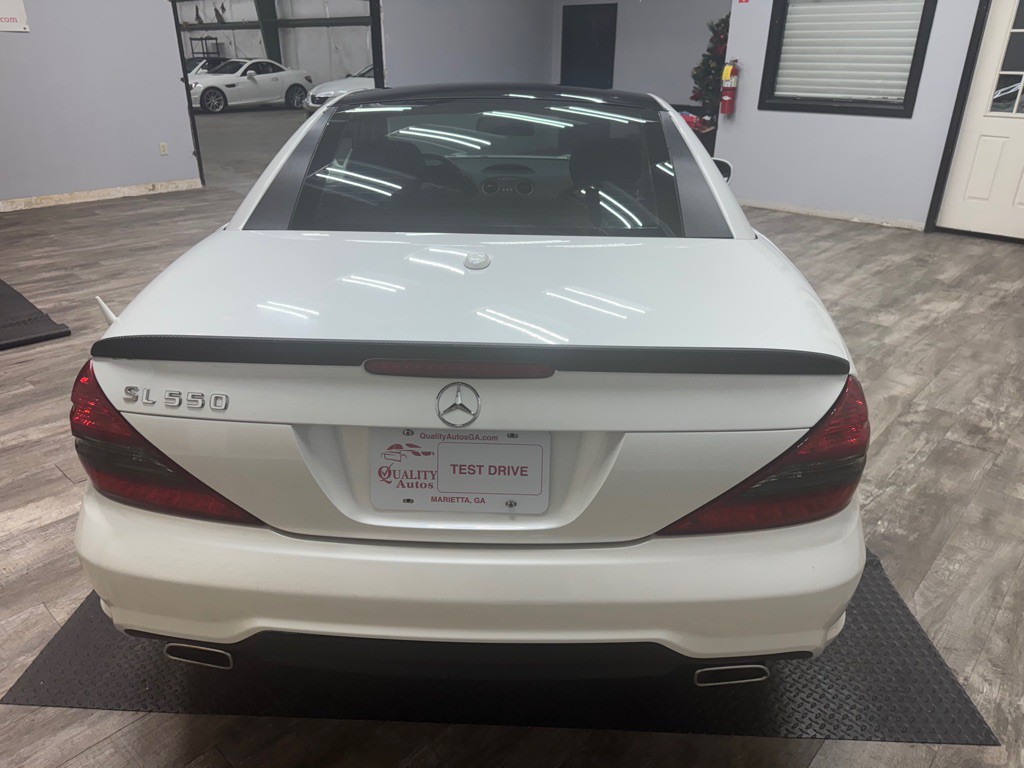 2009 Mercedes-Benz SL-Class Image 12