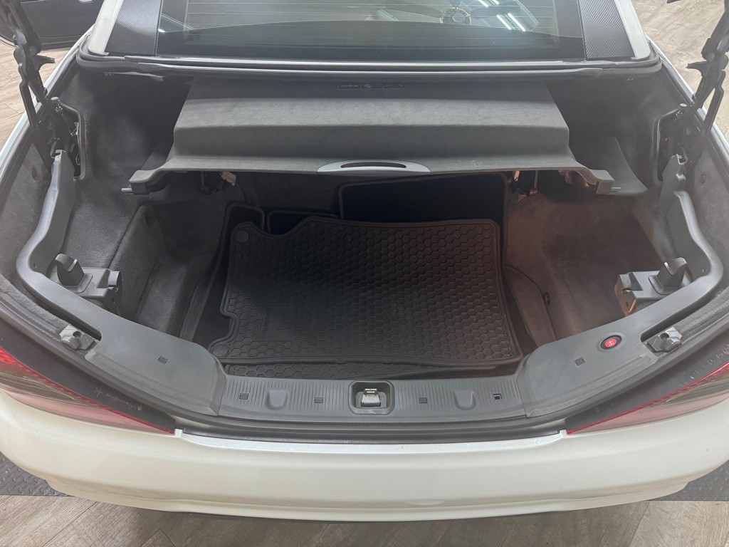 2009 Mercedes-Benz SL-Class Image 36