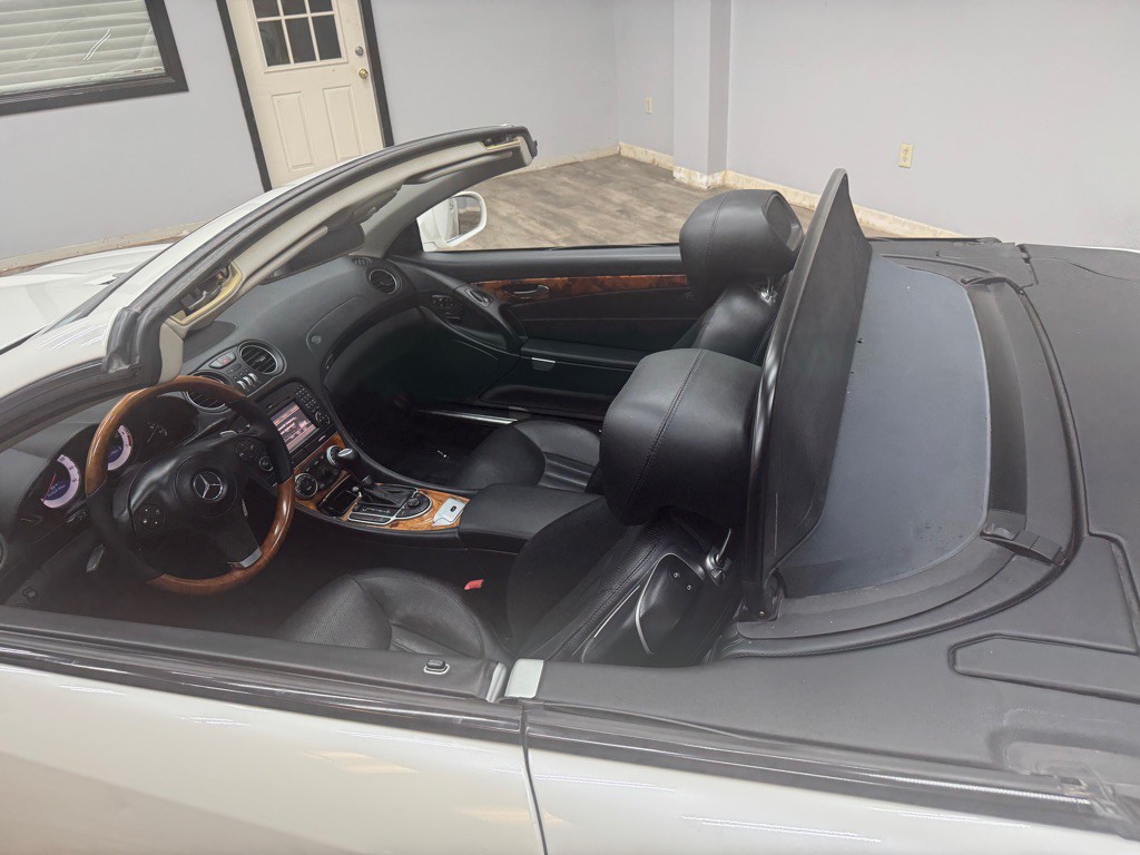 2009 Mercedes-Benz SL-Class Image 44