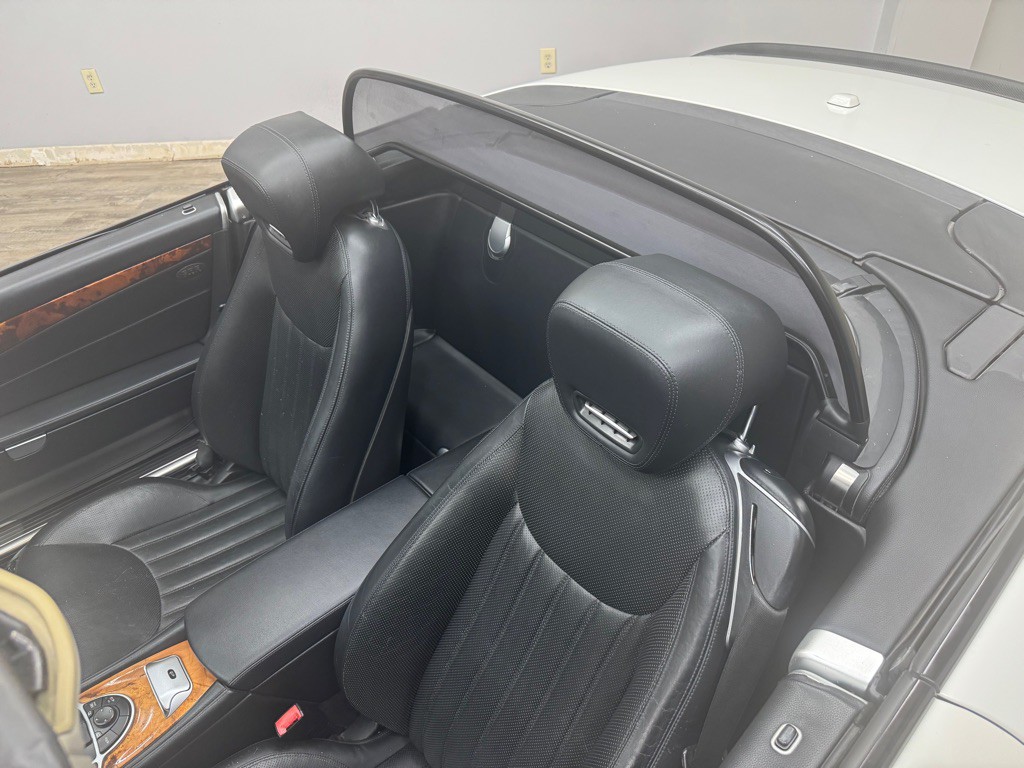 2009 Mercedes-Benz SL-Class Image 45
