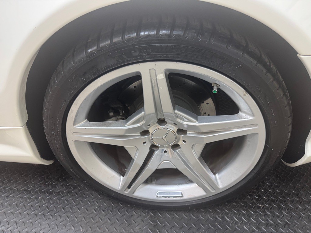 2009 Mercedes-Benz SL-Class Image 58