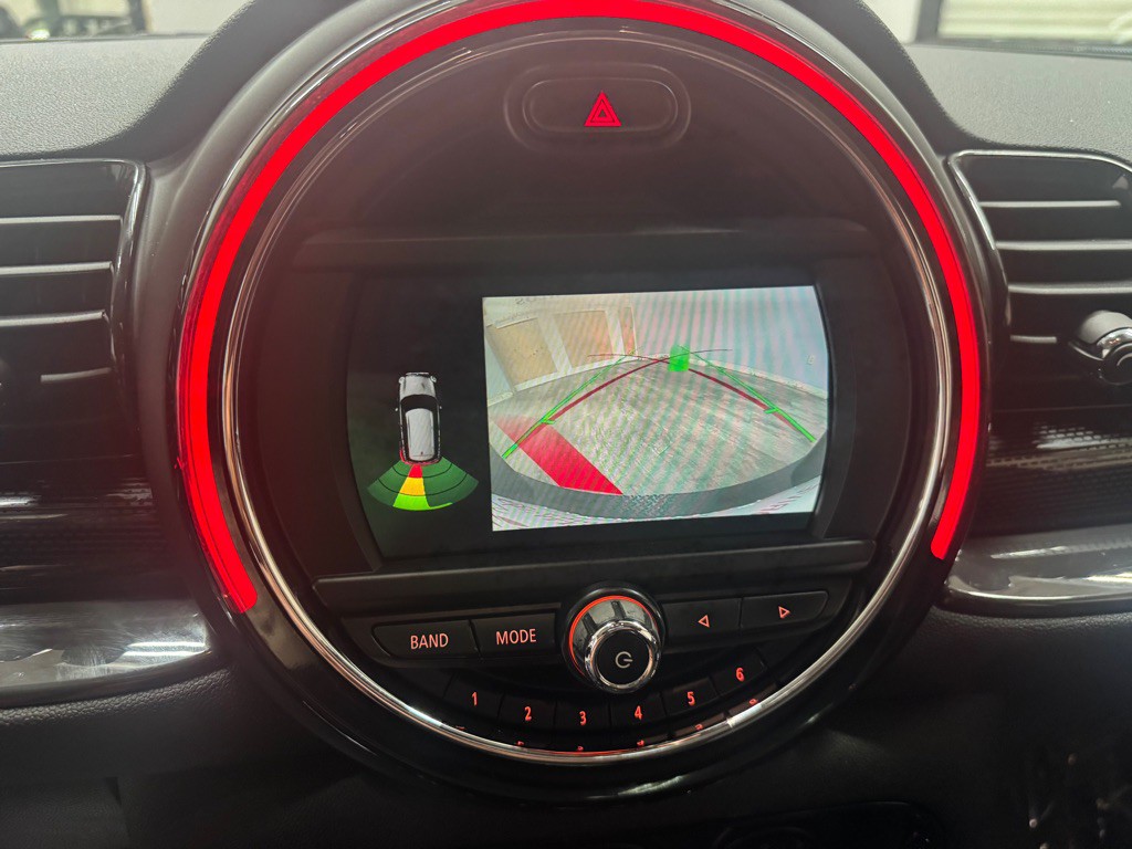 2018 MINI Cooper Image 25