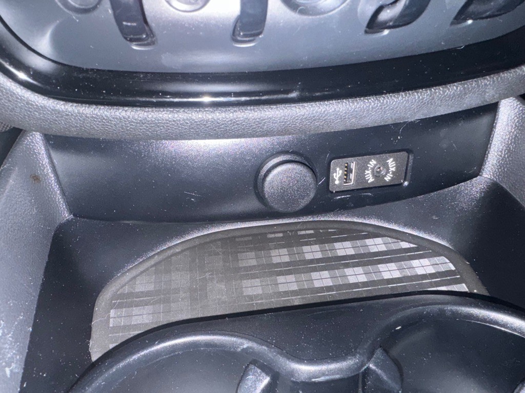2018 MINI Cooper Image 28