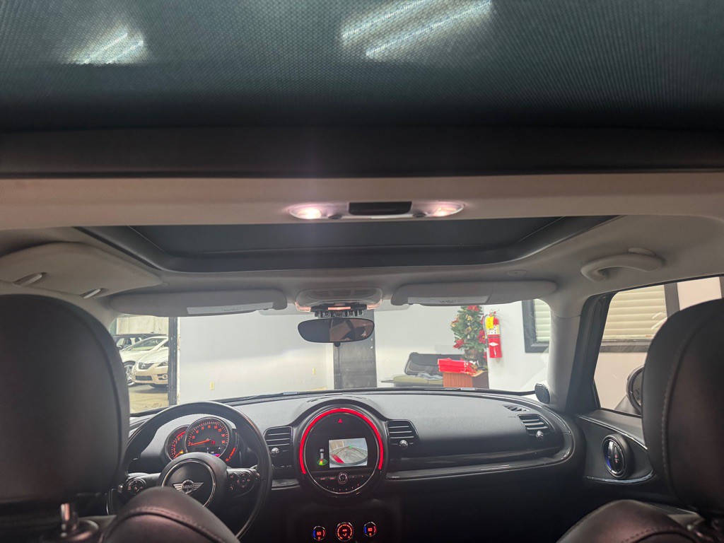 2018 MINI Cooper Image 40