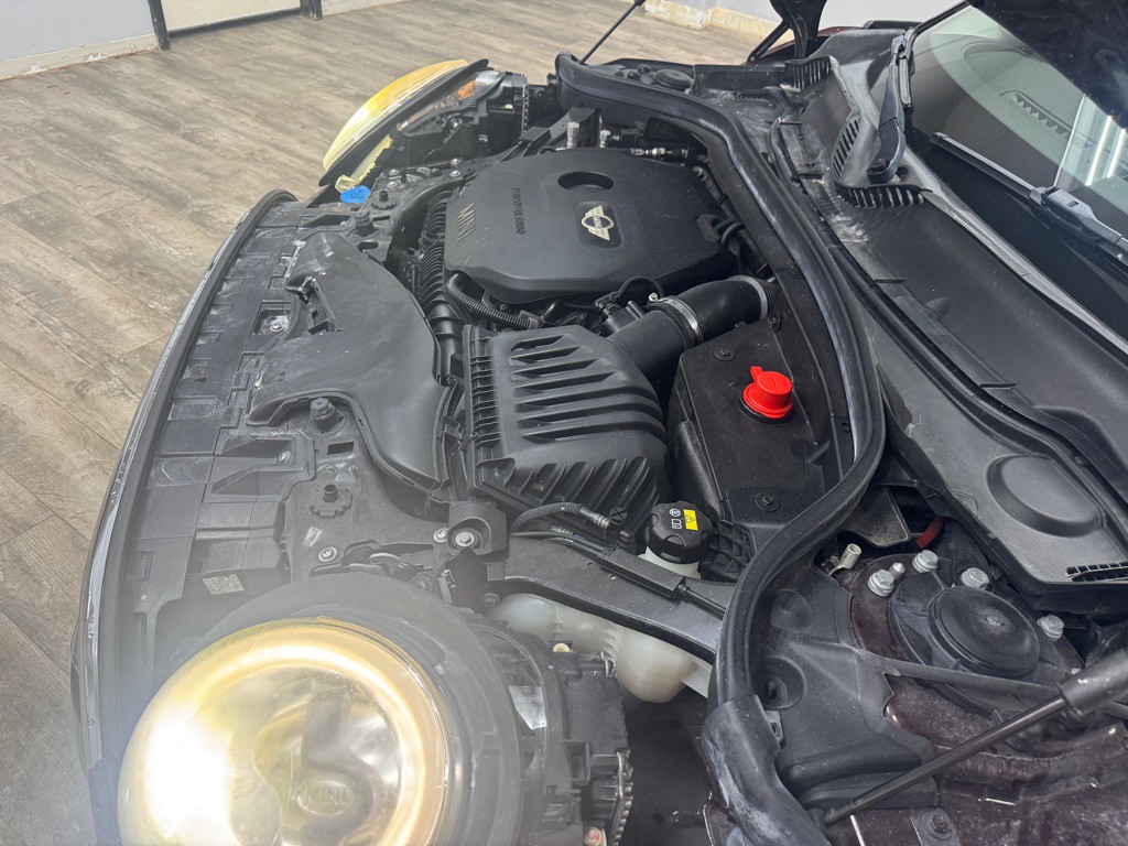 2018 MINI Cooper Image 63