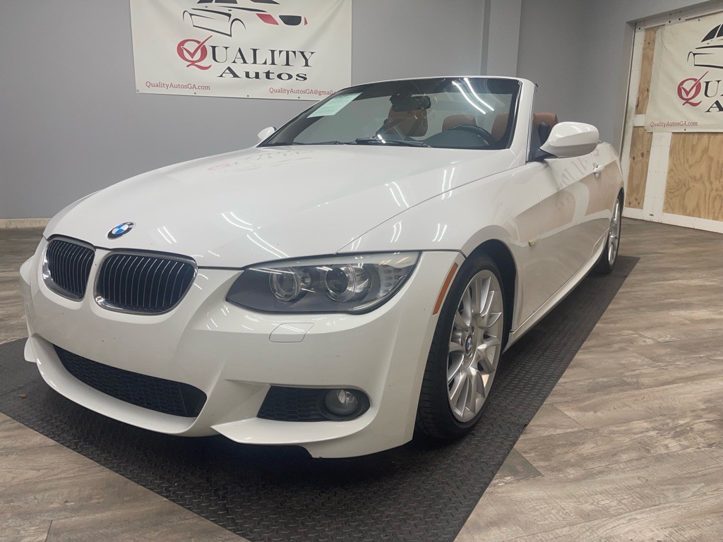 2013 BMW 3 Series Image 1
