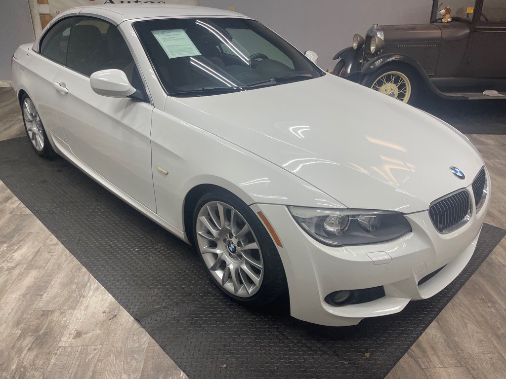 2013 BMW 3 Series Image 7