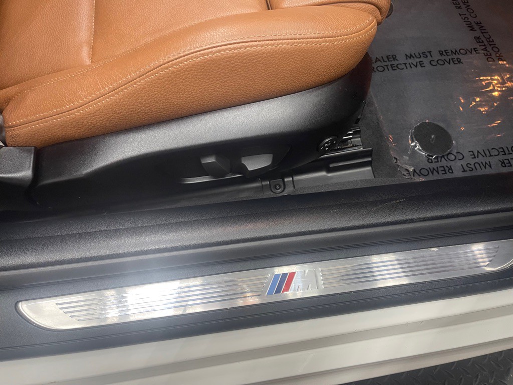 2013 BMW 3 Series Image 27