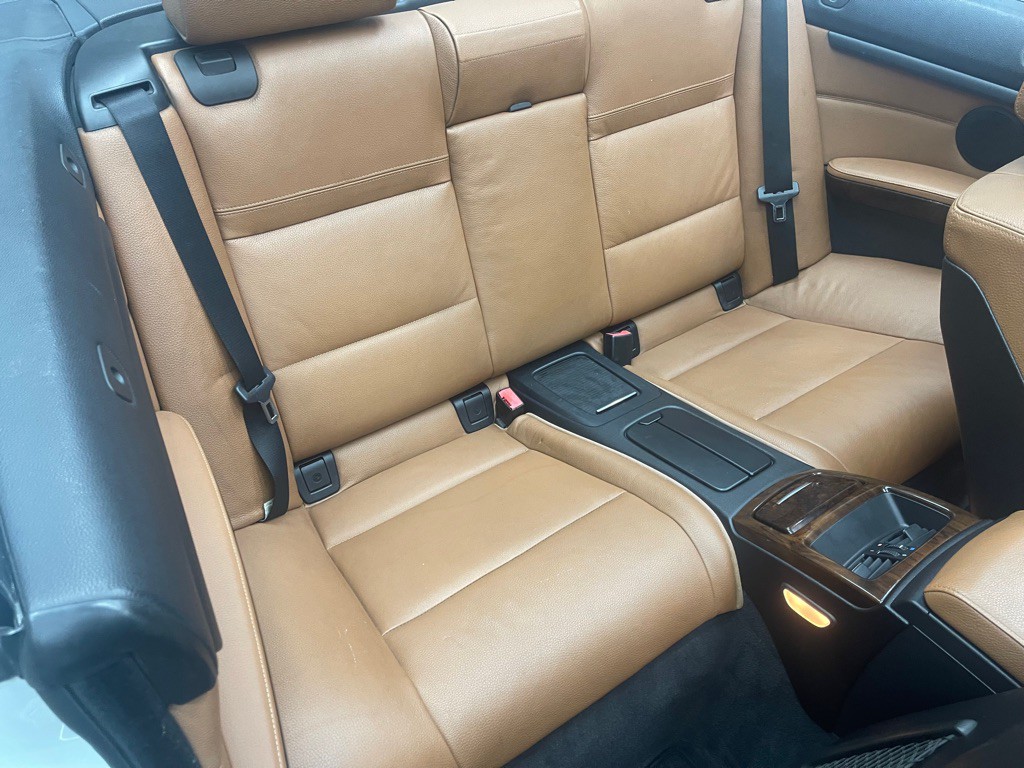 2013 BMW 3 Series Image 29