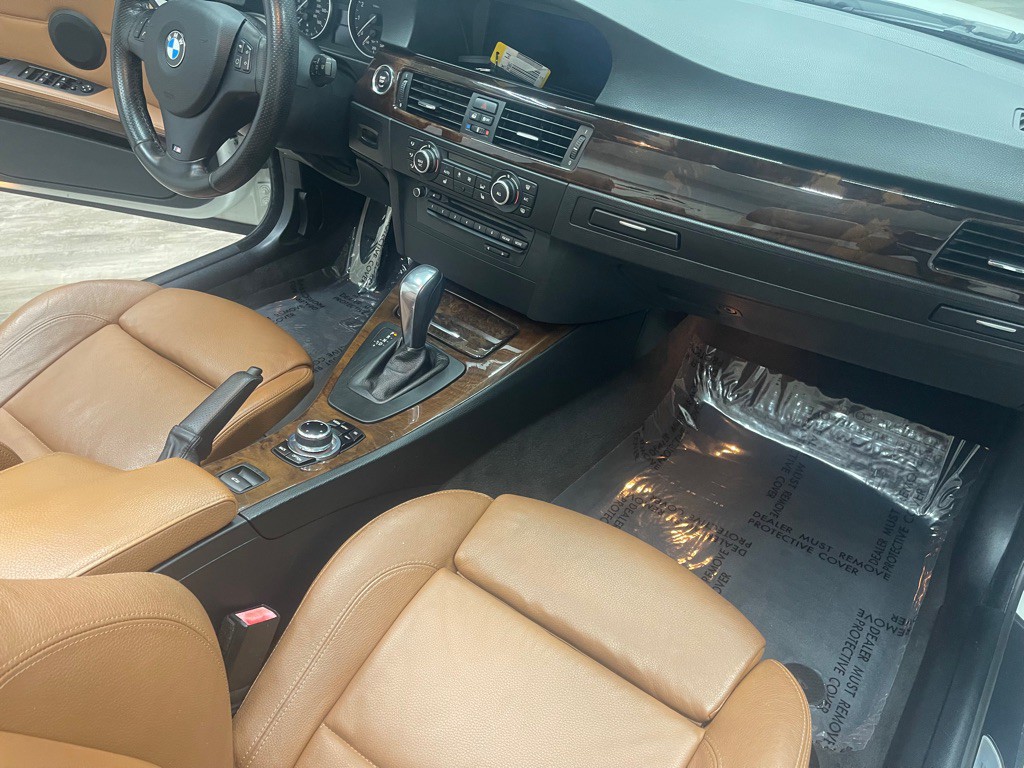 2013 BMW 3 Series Image 30