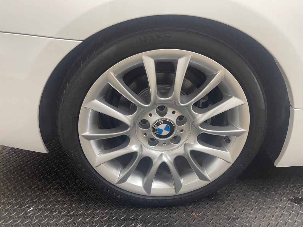 2013 BMW 3 Series Image 41