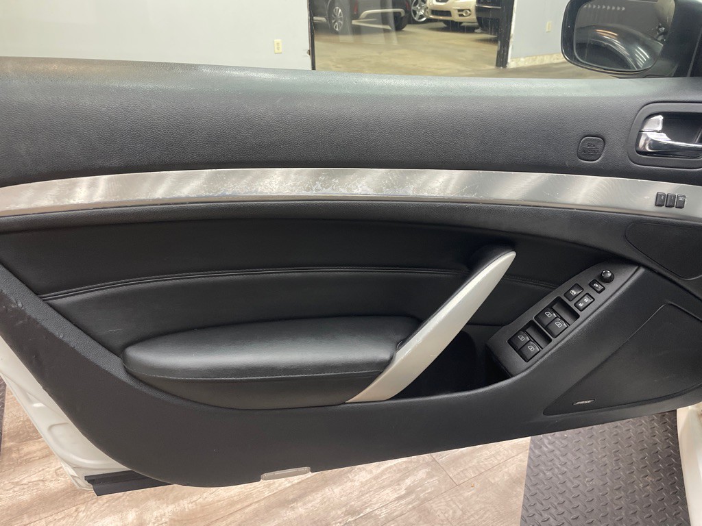 2013 INFINITI G37 Image 24